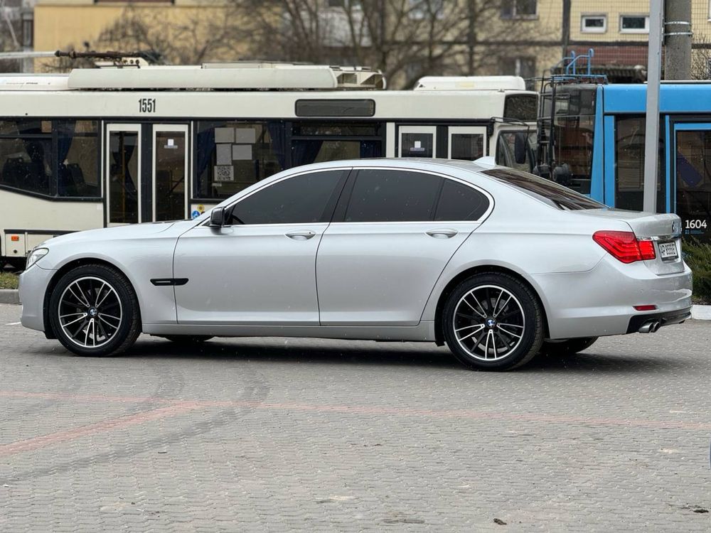 BMW 7 (3.0 DIESEL) Обмен / Кредит