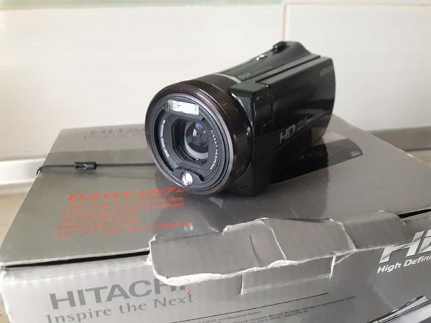 Видеокамера Hitachi DZ-HV1074 HD