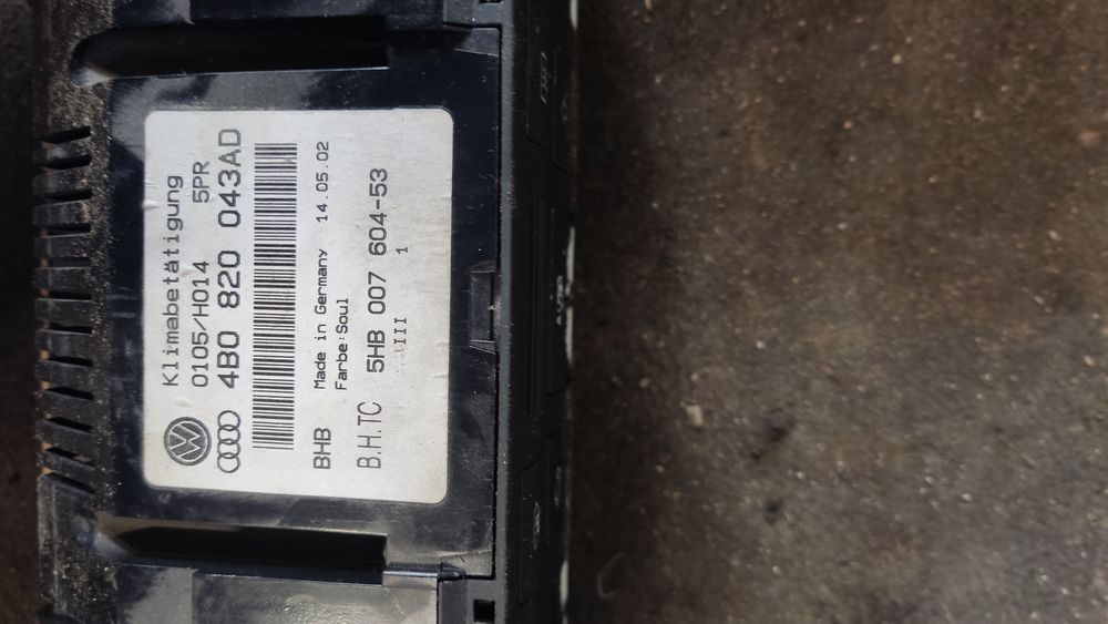 Tunel środkowy ramka radia radio panel klimatyzacji 2 din audi A6 C5