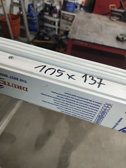 Nowe okno białe fix 105x137 cm