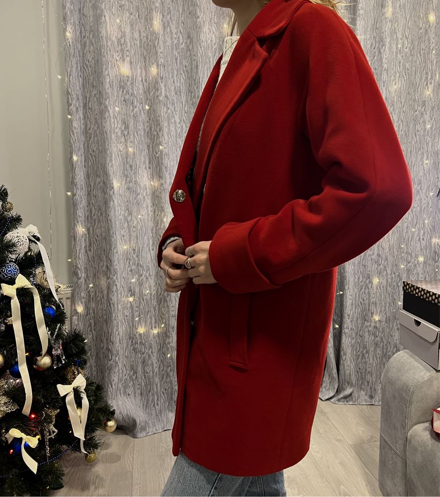 Пальто червоне жіноче (куртка)