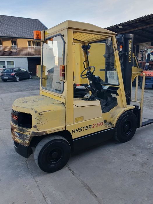 Wózek widłowy Toyota 8FD25** Hyster** 7FG25** 6FD25** Diesel** Triple