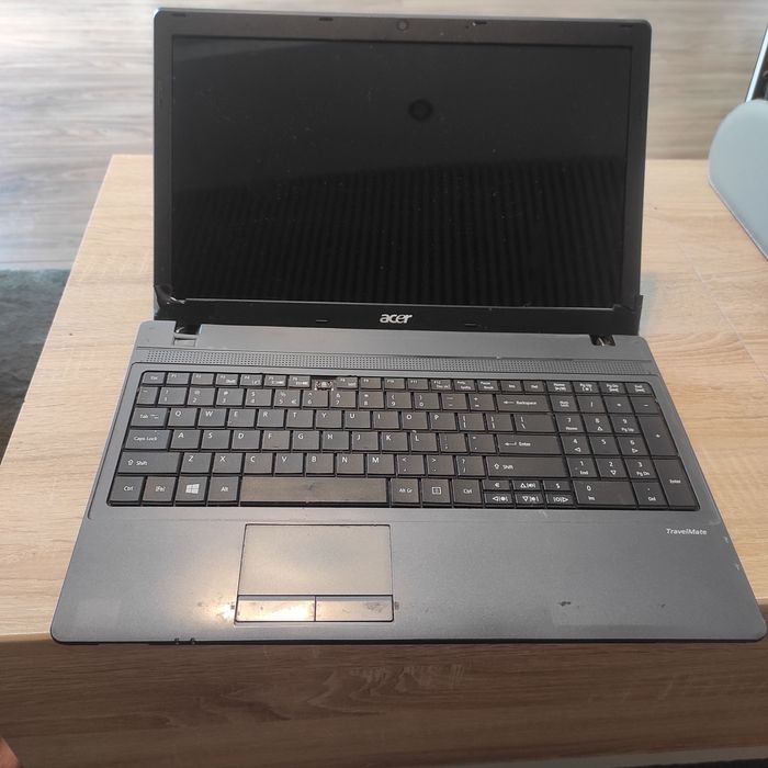 Laptop Acer TravelMate 5735 uszkodzony