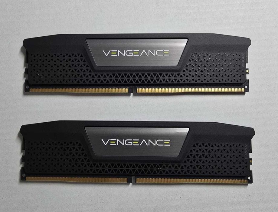 Pamięć RAM DDR5 Corsair Vengeance 64GB (2×32GB) 6200MHz CL32 -jak nowa