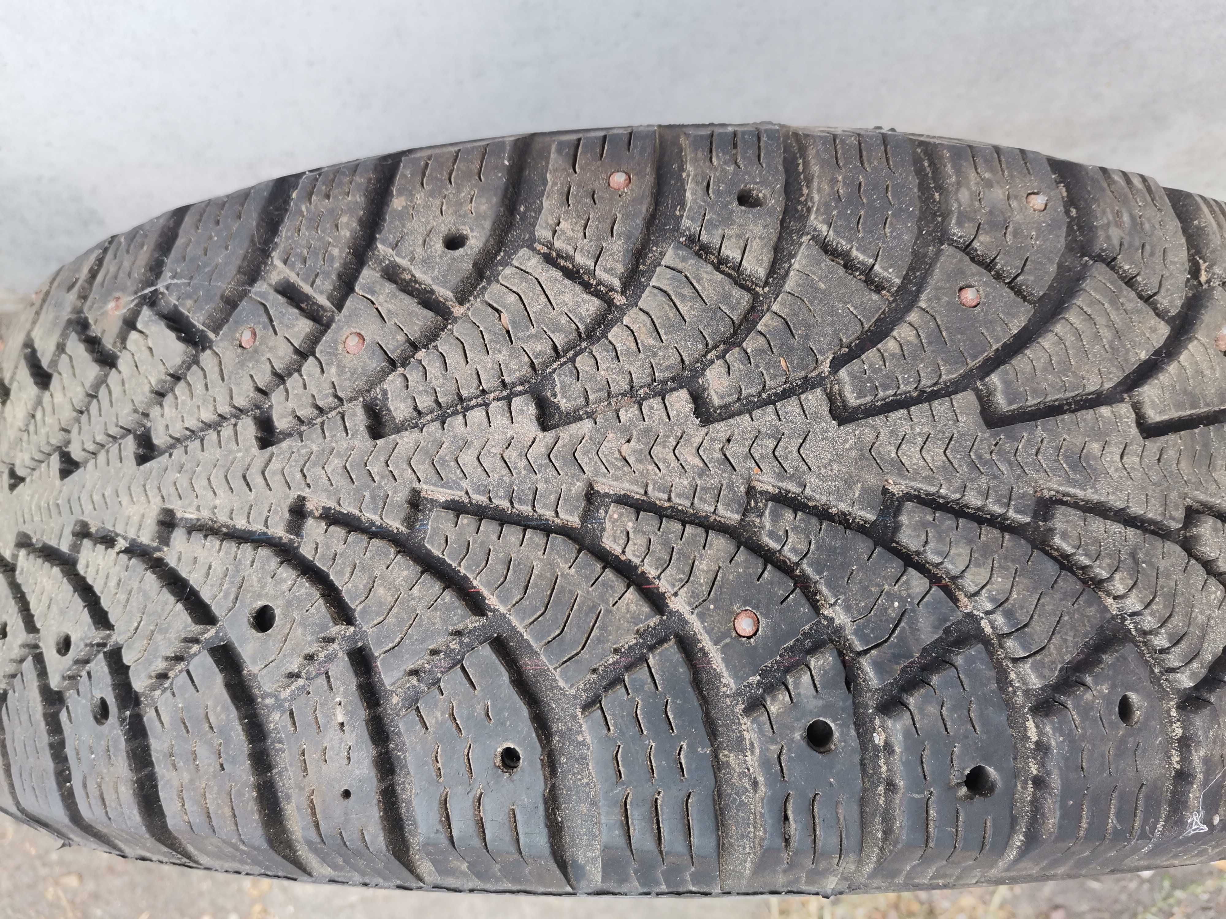 Зимняя резина шипованная 195/60 R15 шип