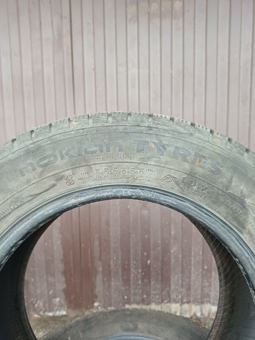 Продам резину в гарному стані.