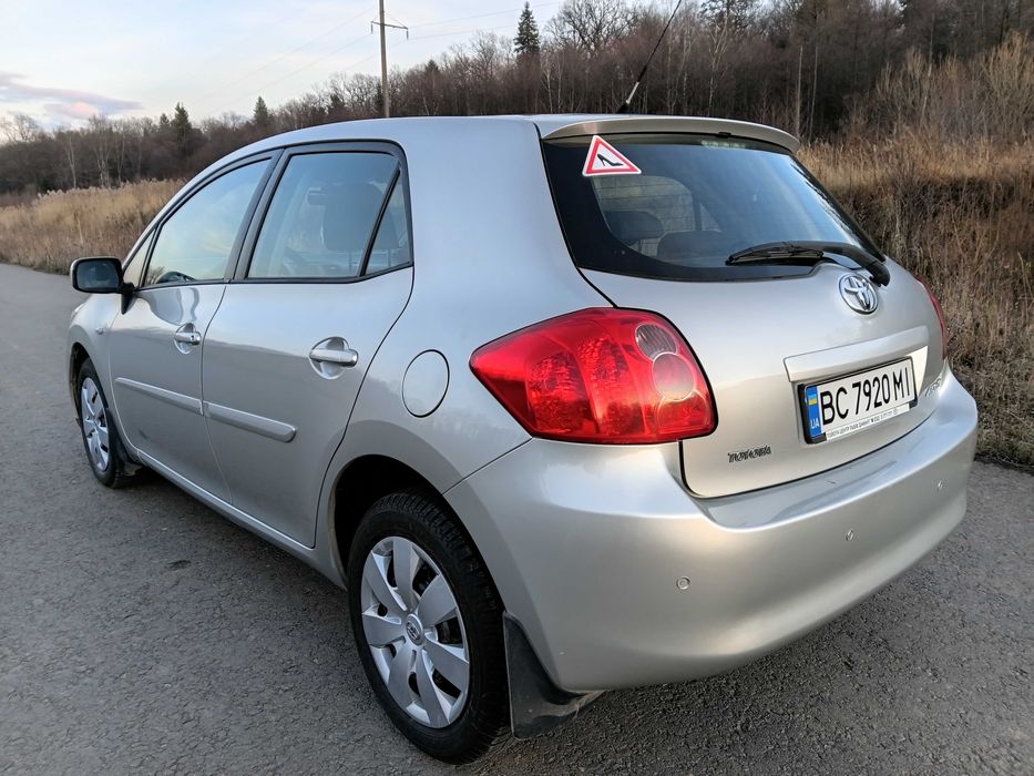 Тайота Ауріс 2008р