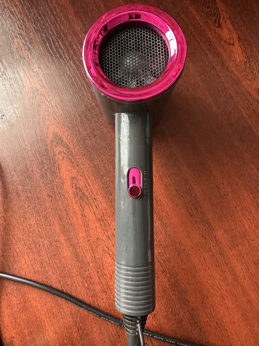 Фен для волос дайсон