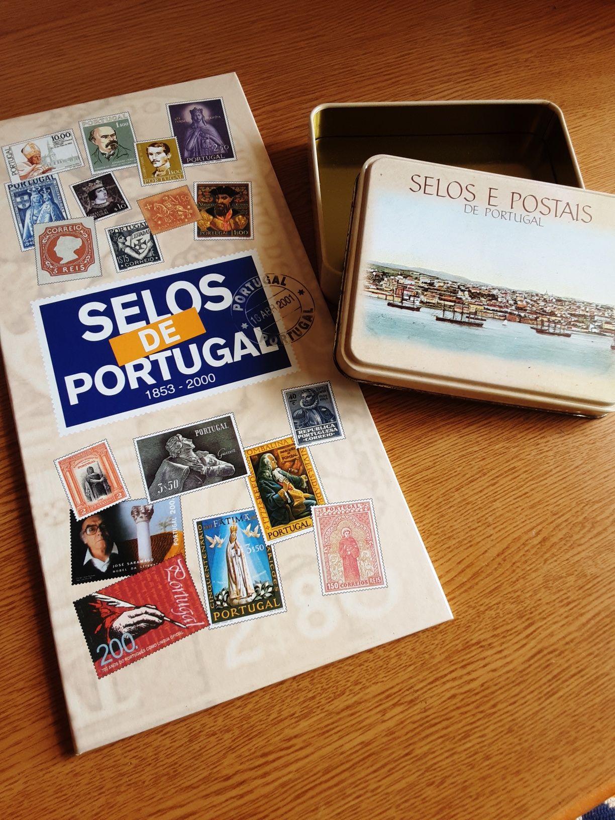 Vendo binóculos antigos com estojo em cabedal e  outros objectos