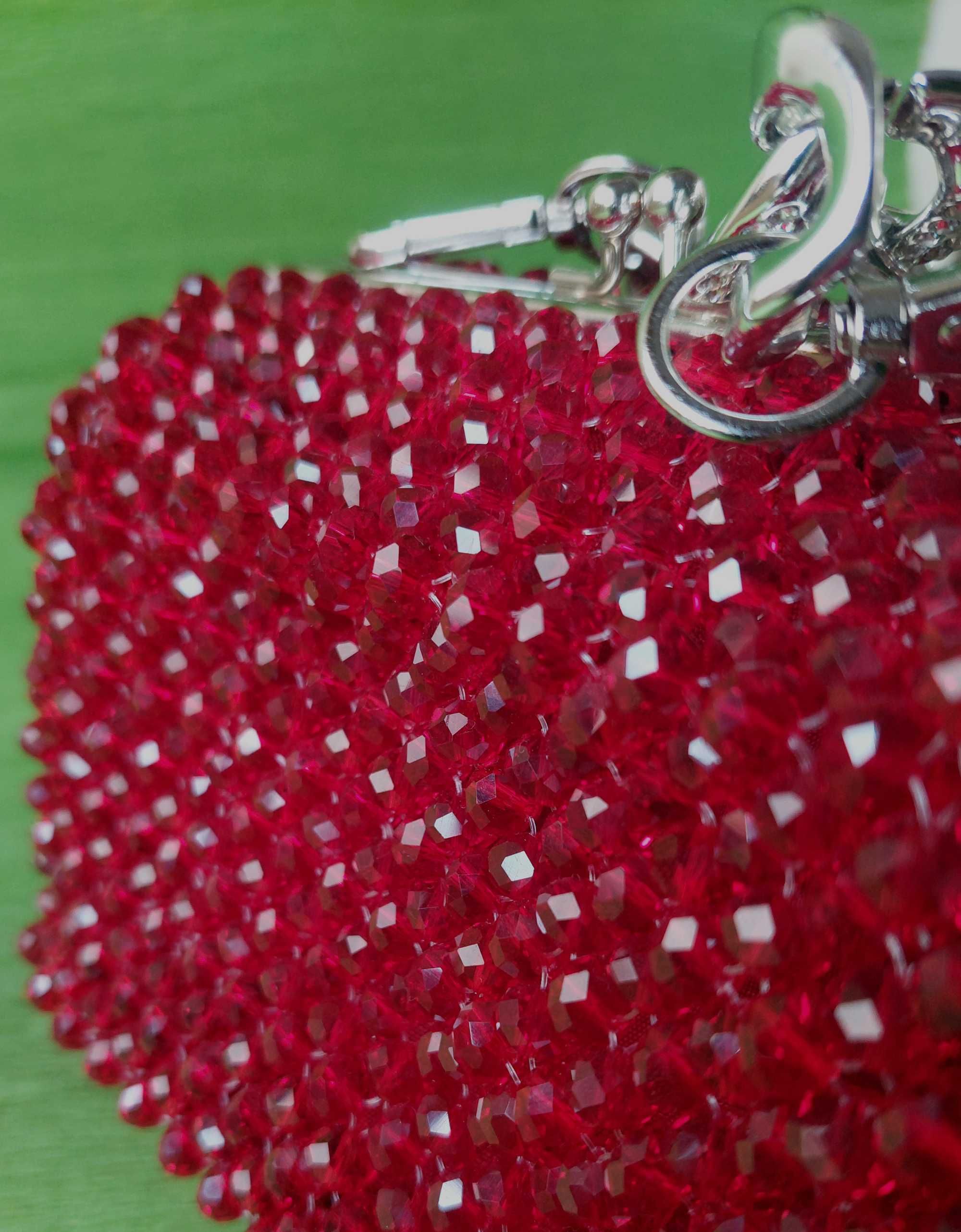 Exclusiva e Única Mala de Rubis de Vidro para Senhora