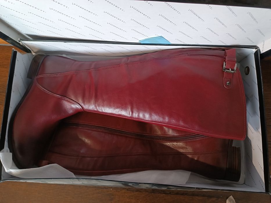 Нові шкіряні  італійськи чоботи