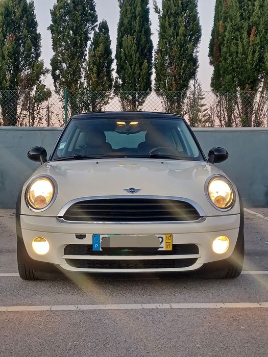 Mini One D econômico e confortável