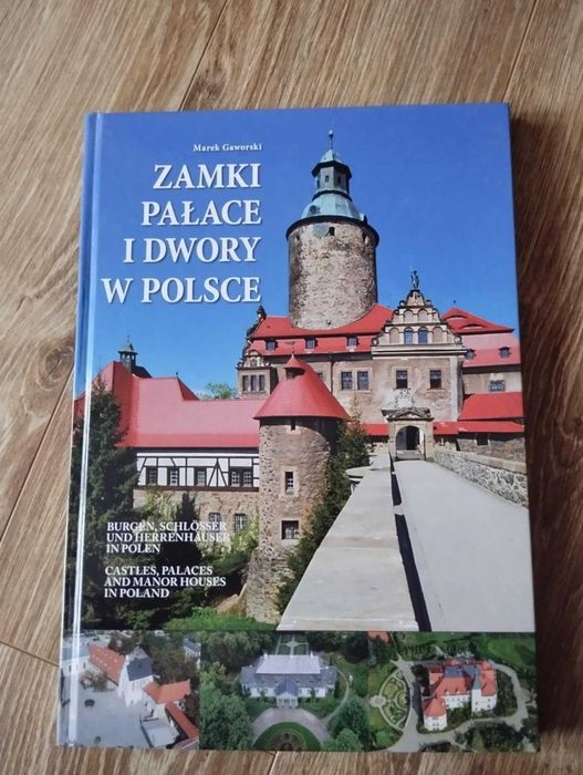 Zamki pałace dwory w Polsce Album