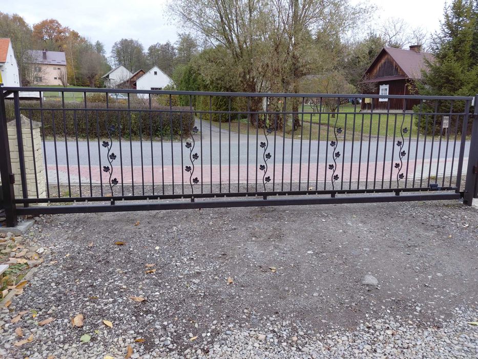 Brama wjazdowa przesówna