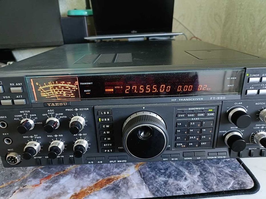 Yaesu FT-990 - радіоприймач (трансивер), до 30МГц, все працює, чистий