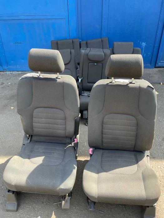 Сиденья комплект Nissan Pathfinder R51 2005-2014 з третім рядом