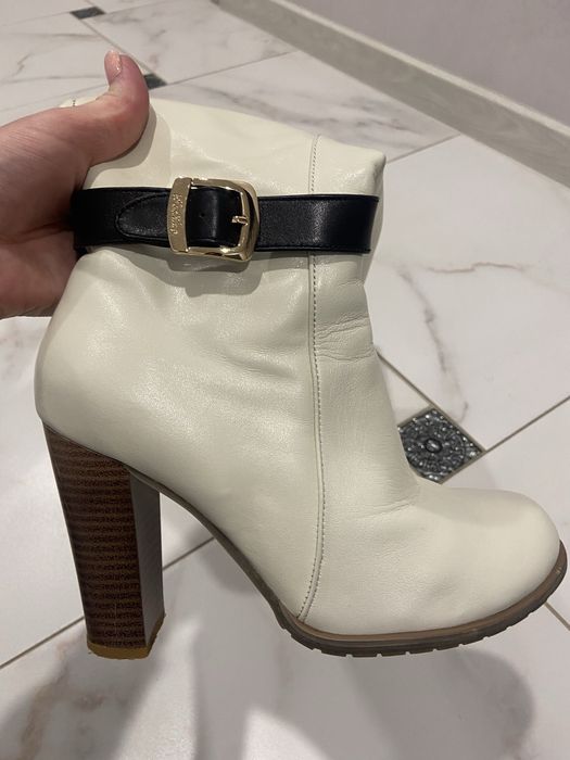 Продаються зимові чоботи