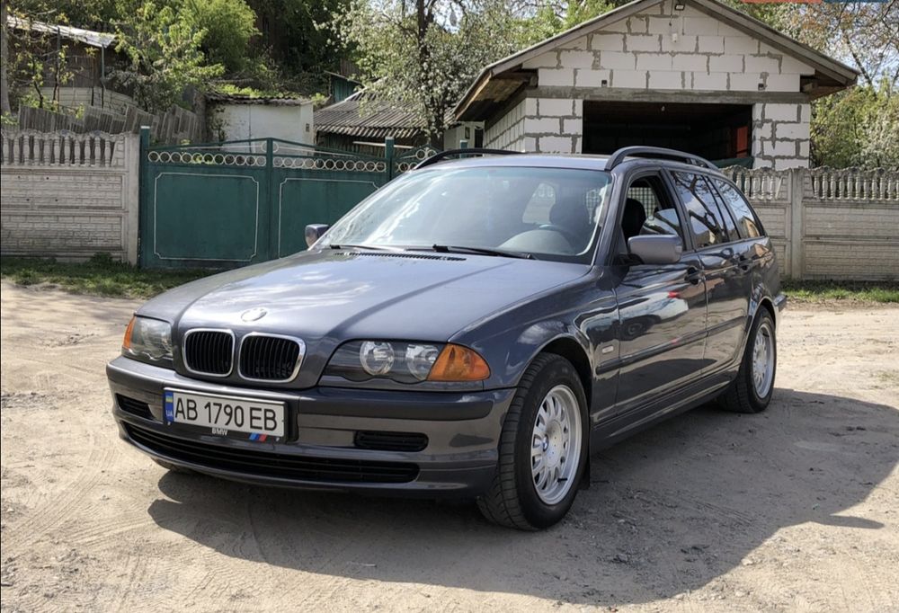 Продам BMW E 46 .