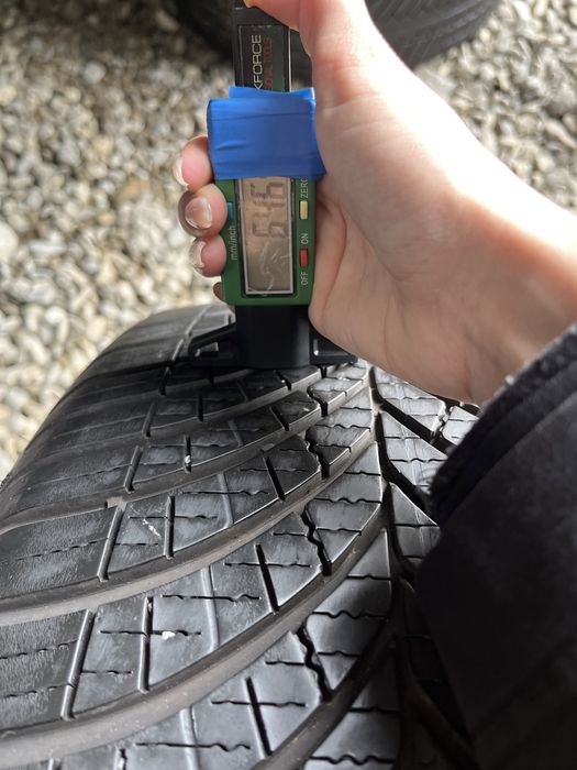 245/40 R19 2 шт. Goodyear Vector 4Seasons