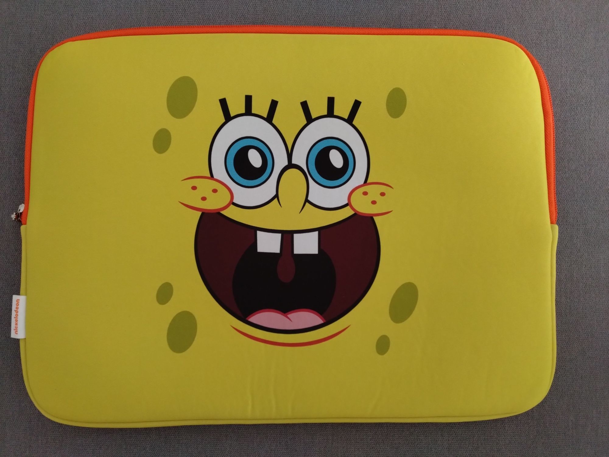 Pokrowiec 30x40 tablet, laptop SpongeBob. Nowy. Polecam