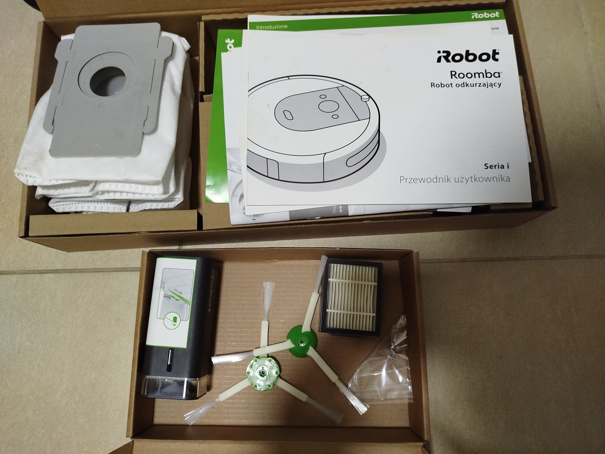 Robot iRoomba i7+ ze stacja dokującą Clean Base