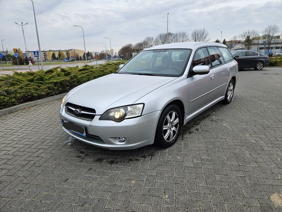 Subaru Outback 2004 рік 2.0 бензин 4×4 для військових в Україні