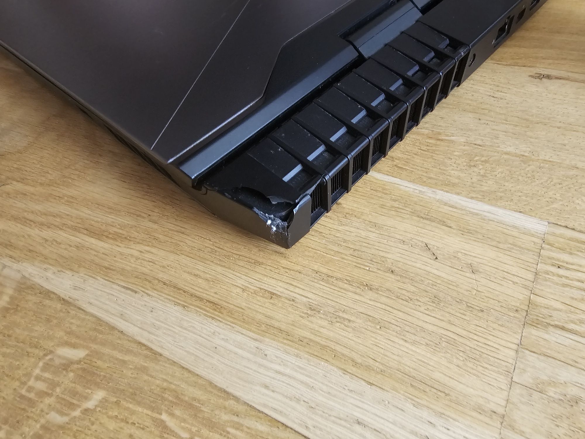 ноутбук DELL alienware 17 R4