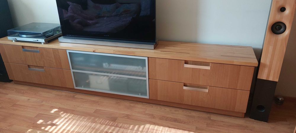 komoda  szuflady prowadnice Blum blat naturalne drewno buk