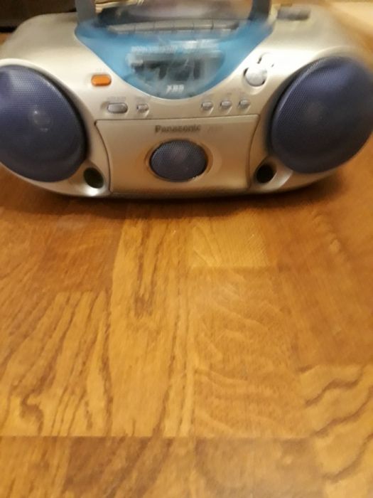 Продаю магнитофон