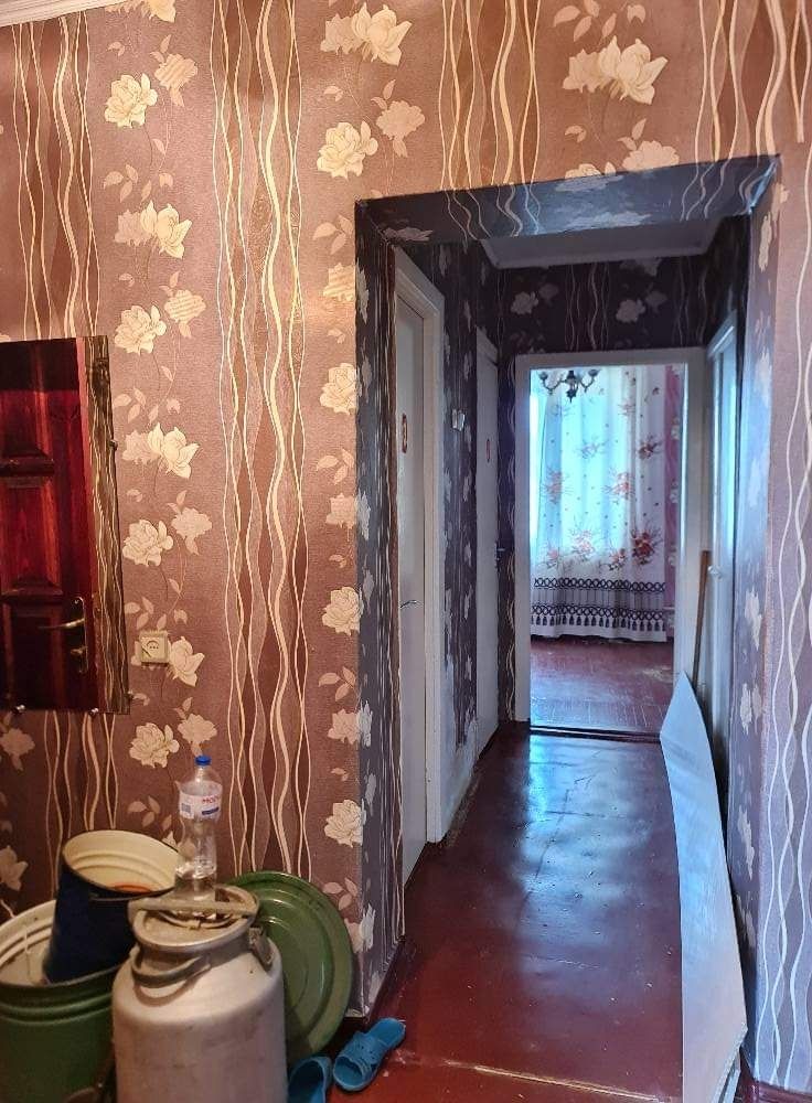 Продається 3 -х кімнатна в районі київського масиву