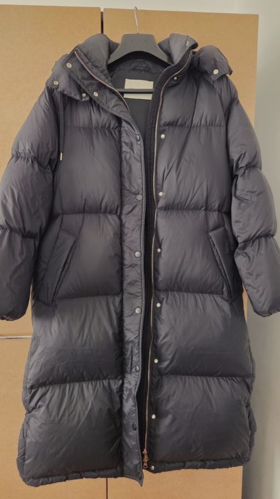 новий пуховик Gant