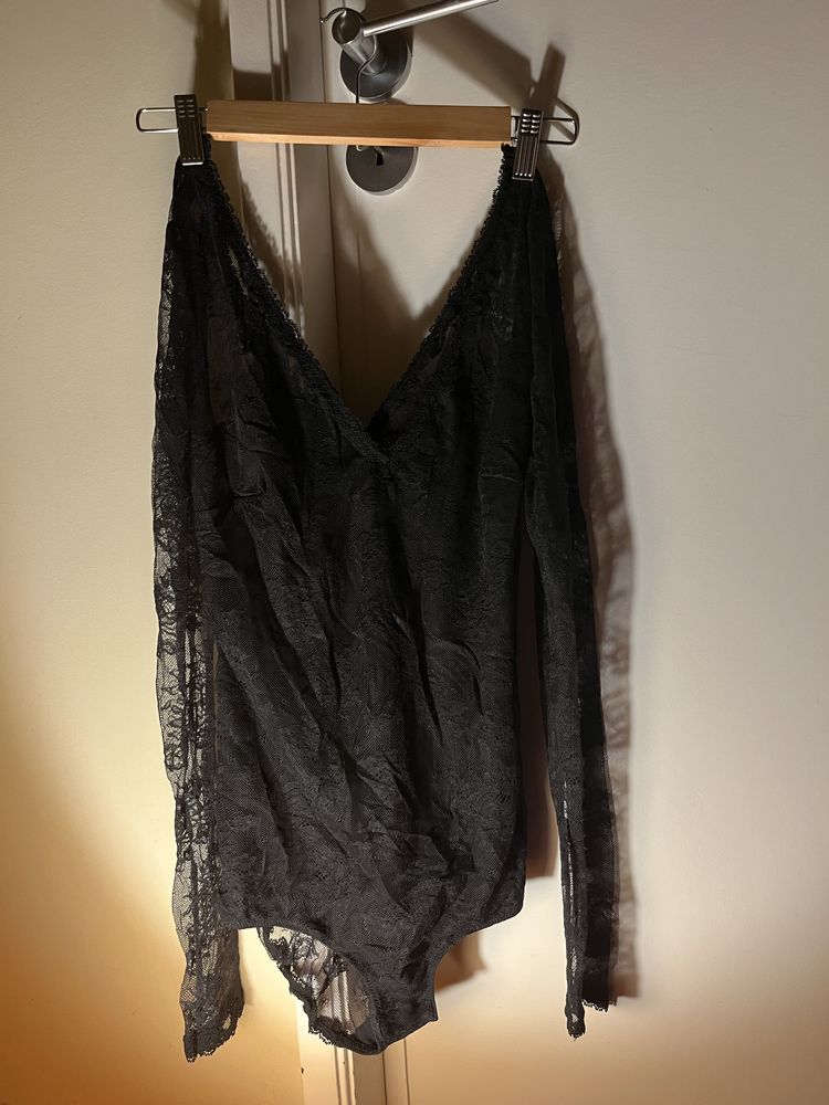 body de renda preto