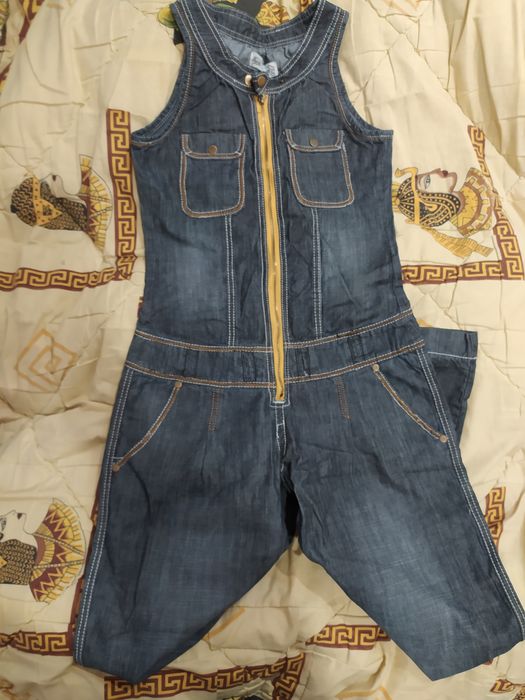 Женский джинсовый брючный комбинезон. Новый