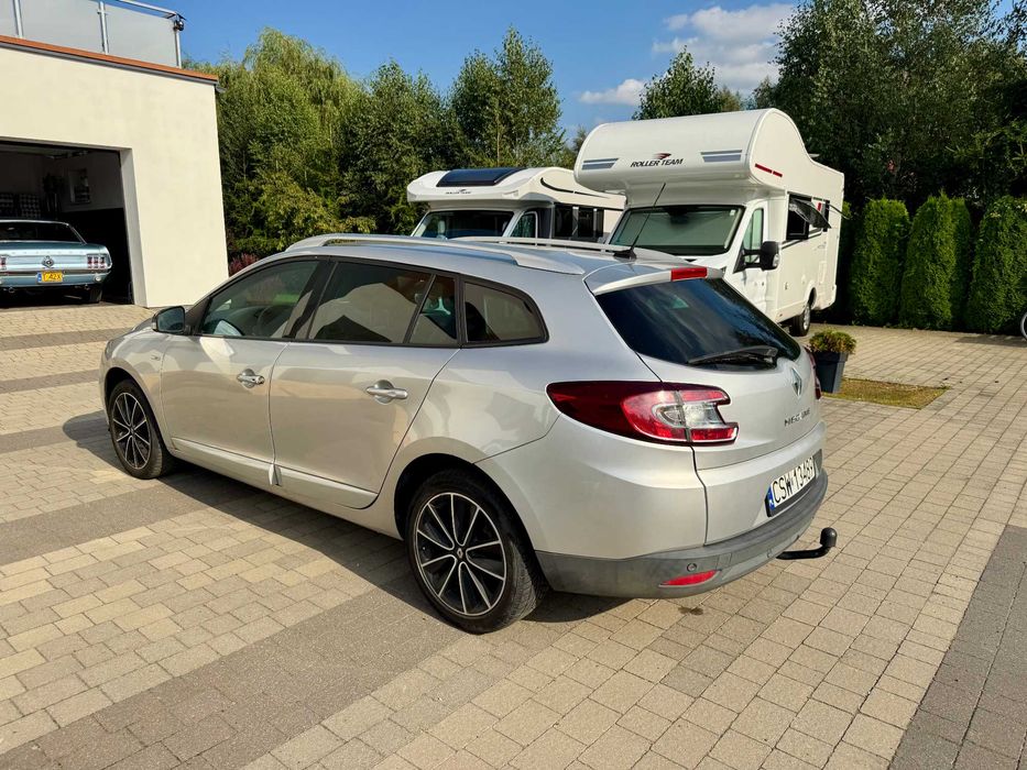 Renault Megane 2013 bezwypadkowy w jednych rękach od 9 lat wersja Bose