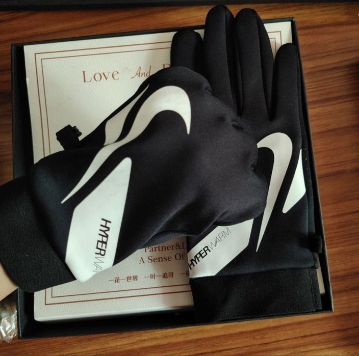 Рукавиці Nike Hyperwarm