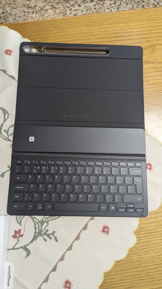 Capa Tablet Samsung - Book Cover Keyboard Slim