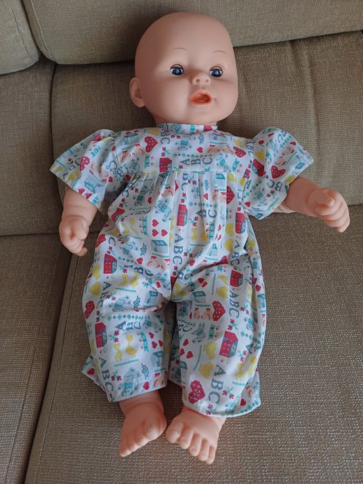 Boneco 50 cm em bom estado