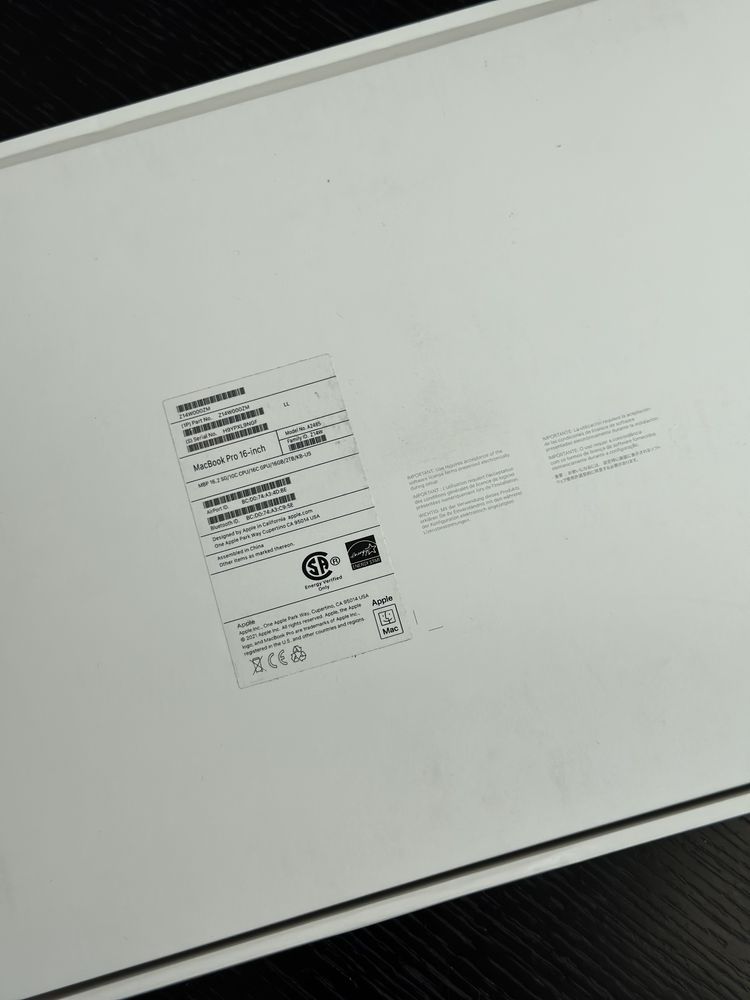 Macbook Pro 16 M1 Pro 10 CPU / 16 GPU / 16 Gb / 2 Tb Space