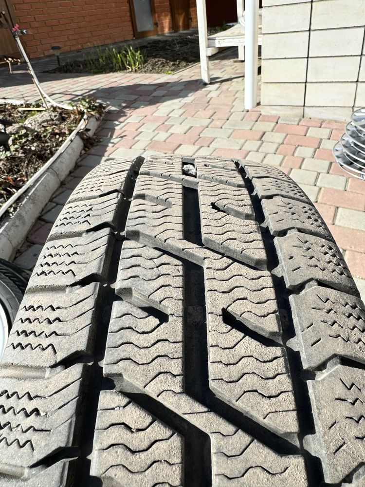 195/65r16c winter