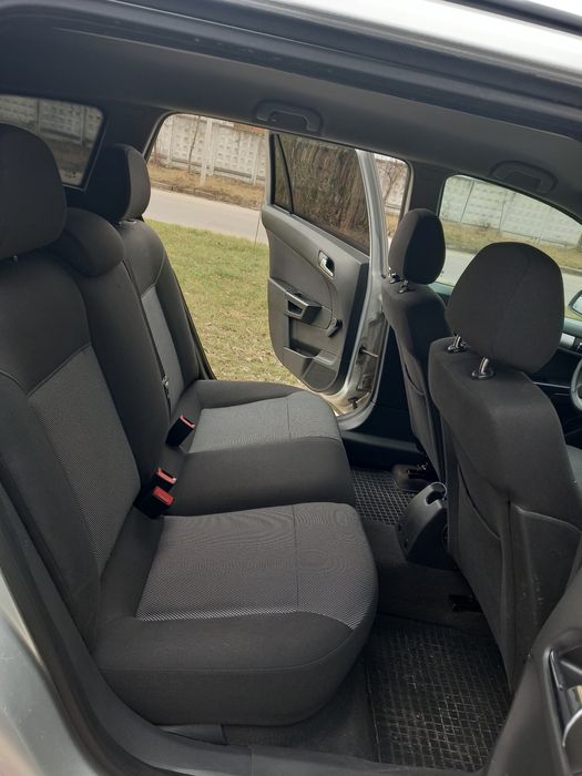 Опель Астра Н 2009