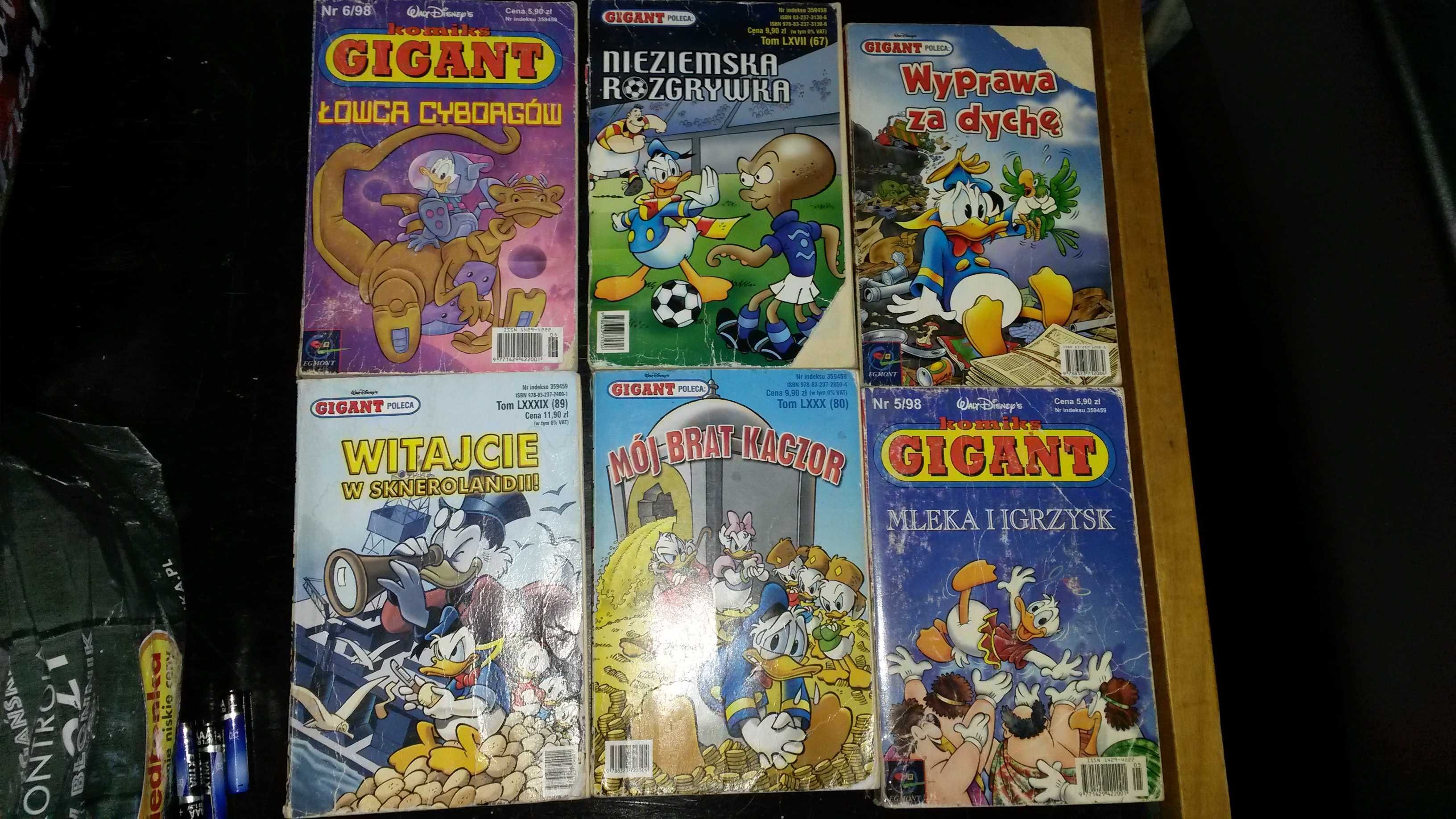 Komiks seria Gigant Kaczor Donald Walt Disney kolekcja różne numery