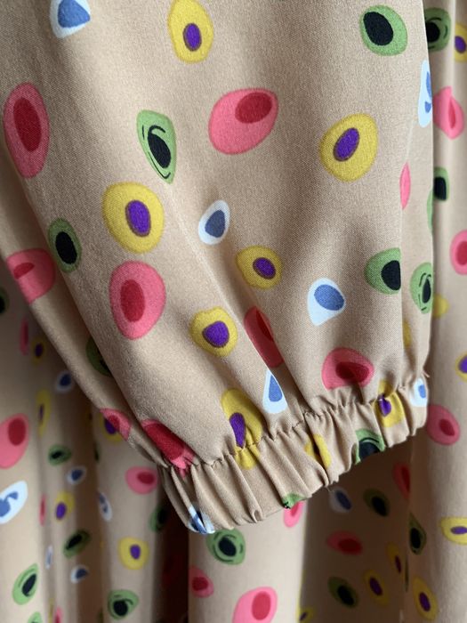 Сукня з довгим рукавом довжина міді