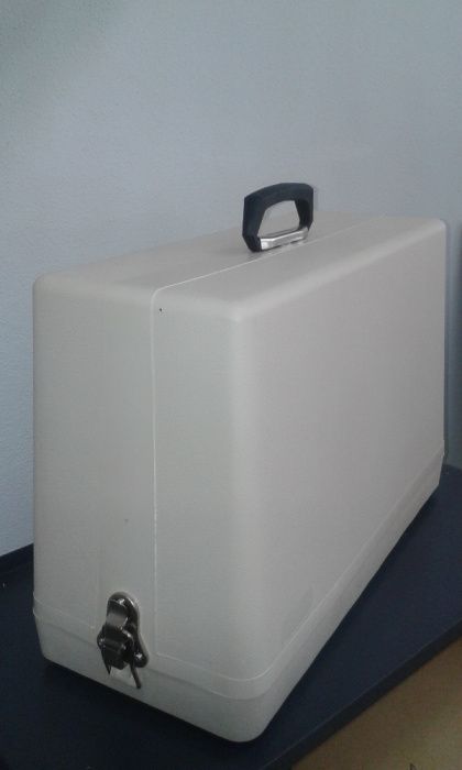 Mala máquina de costura doméstica - NOVA
