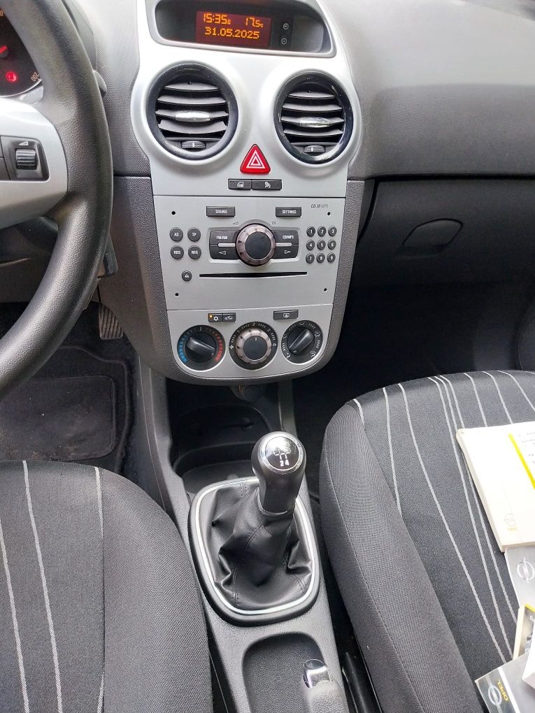 Opel Corsa klimatyzacja mały przebieg