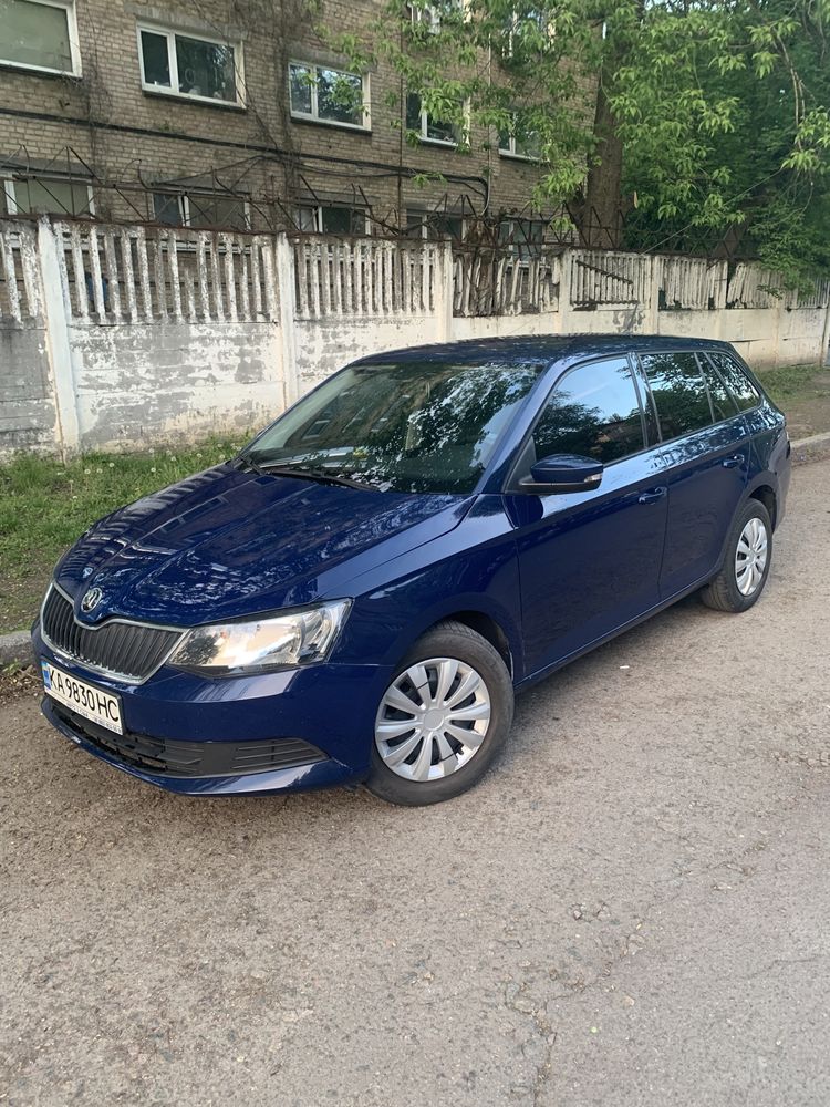 Skoda fabia 2016 рік