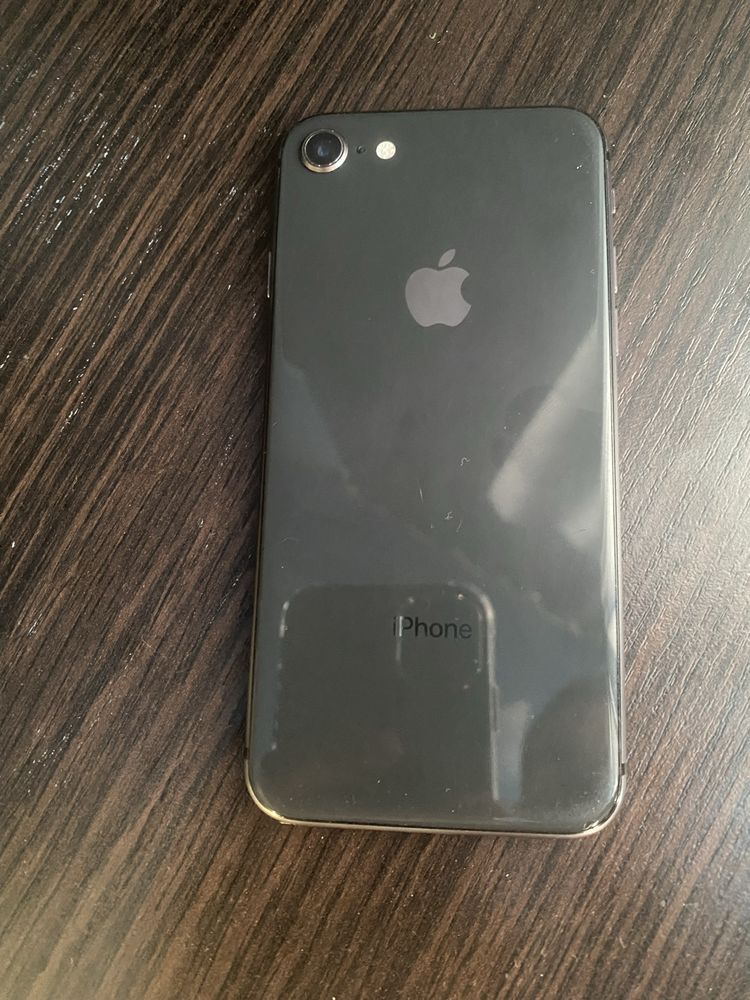 Iphone 8 бу продам