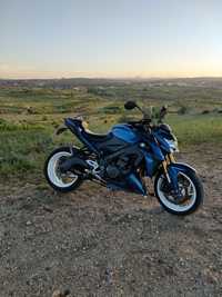 Suzuki gsxs 1000