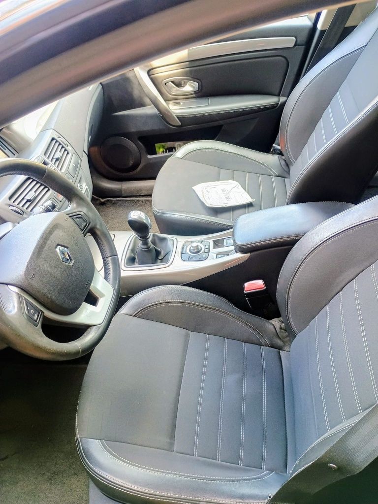 Sprzedam RENAULT Laguna