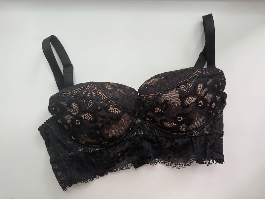Бюстгальтер чорний жіночій
