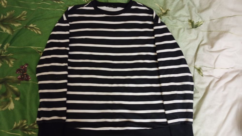 Продам кофту.В новом состояние